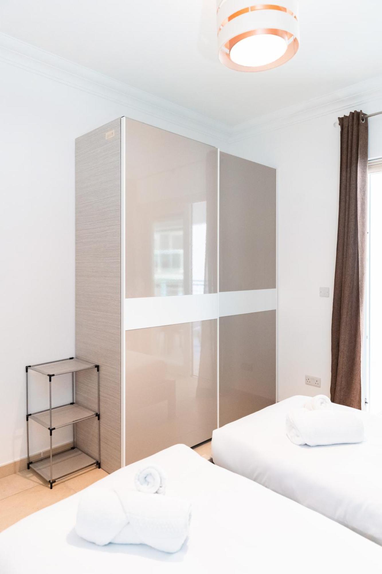 Luxury Seafront 3Br With Pool By Arcobnb Слима Экстерьер фото