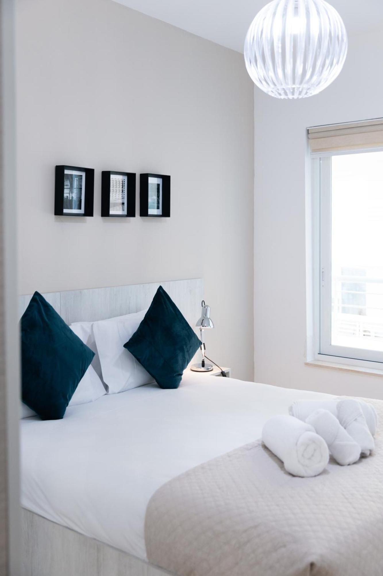 Luxury Seafront 3Br With Pool By Arcobnb Слима Экстерьер фото