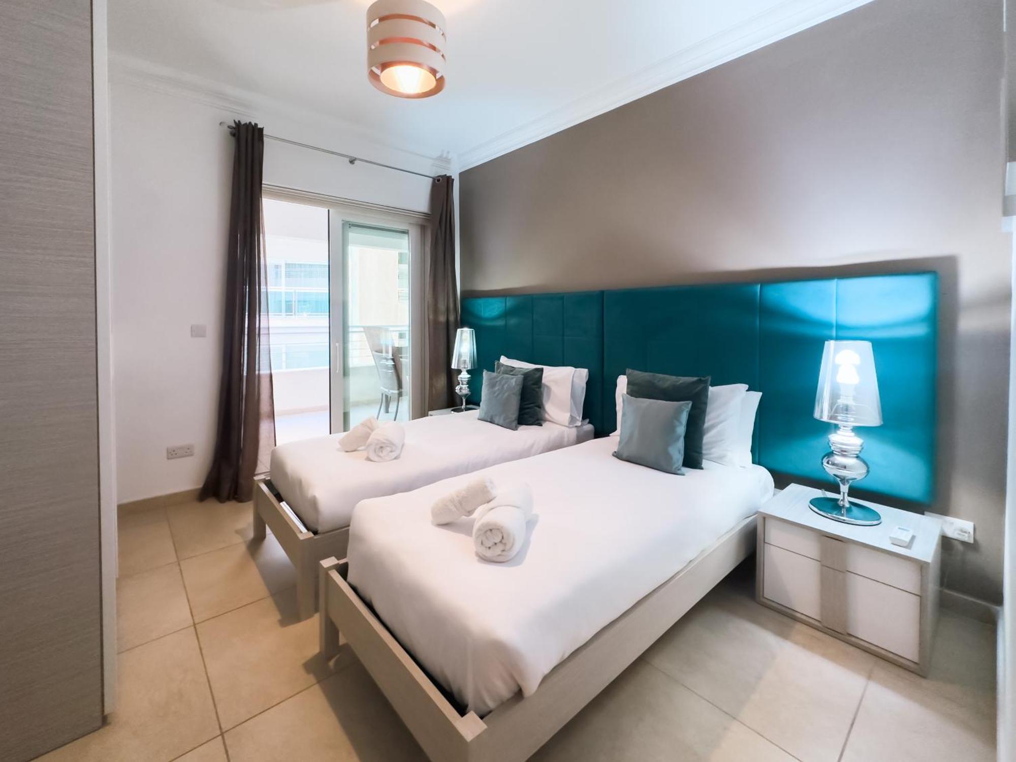 Luxury Seafront 3Br With Pool By Arcobnb Слима Экстерьер фото
