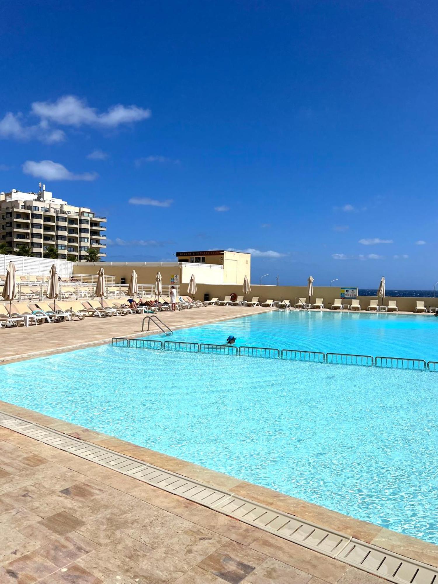 Luxury Seafront 3Br With Pool By Arcobnb Слима Экстерьер фото