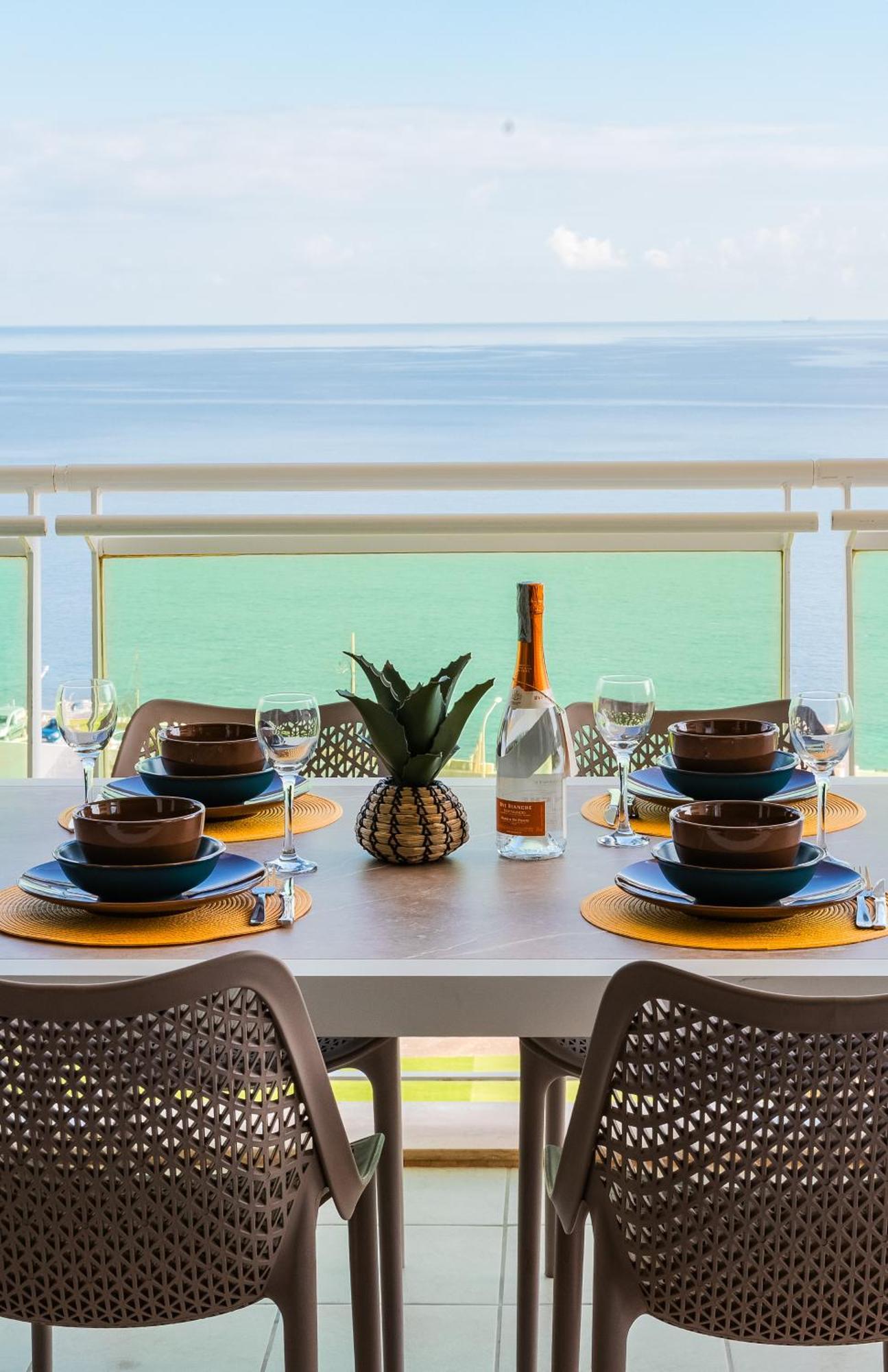 Luxury Seafront 3Br With Pool By Arcobnb Слима Экстерьер фото
